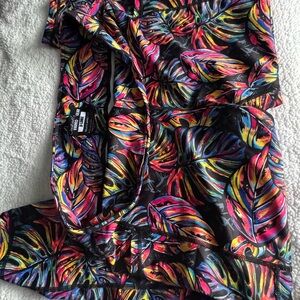 CVG Tropical Colorful Leaf Print Leggings XL capri